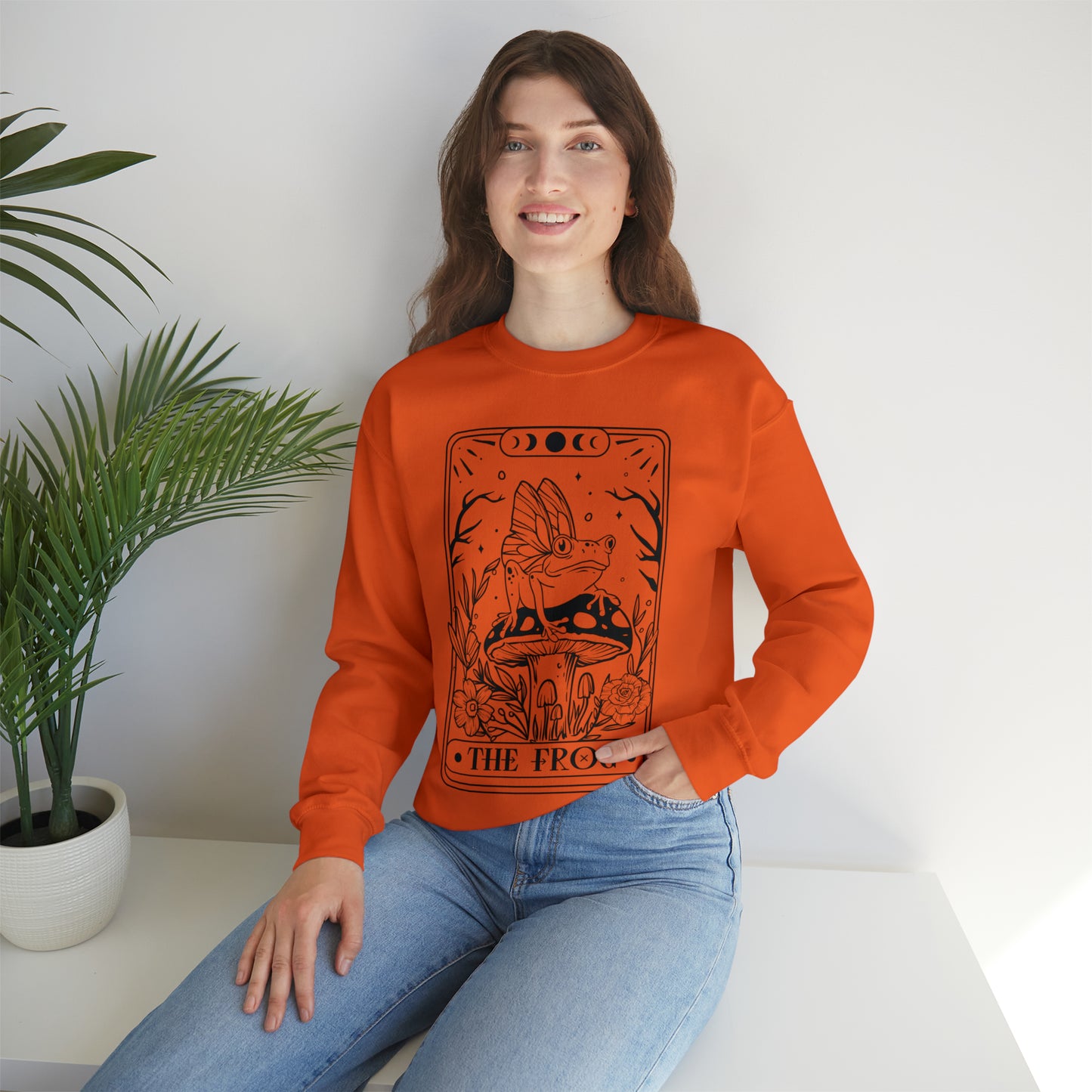 The Frog Tarot Card Unisex Heavy Blend™ Crewneck Sweatshirt