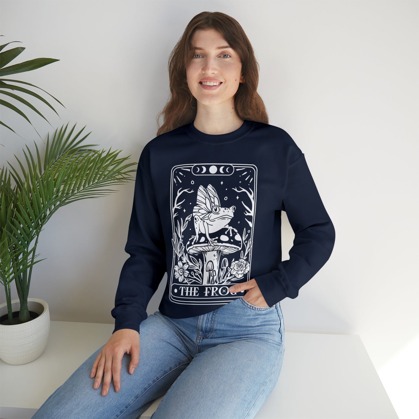 The Frog Tarot Card Unisex Heavy Blend™ Crewneck Sweatshirt
