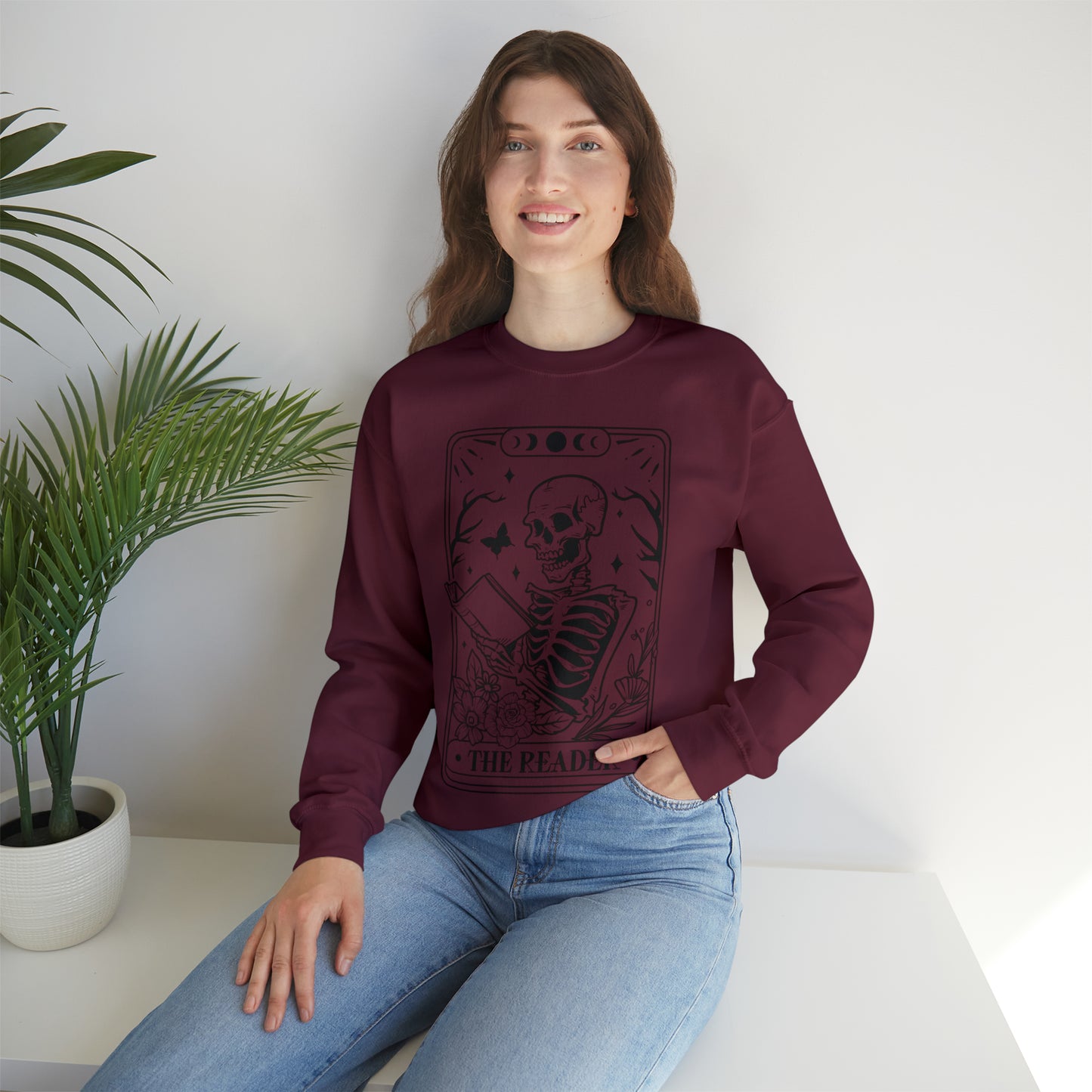 The Reader Tarot Card Unisex Heavy Blend™ Crewneck Sweatshirt