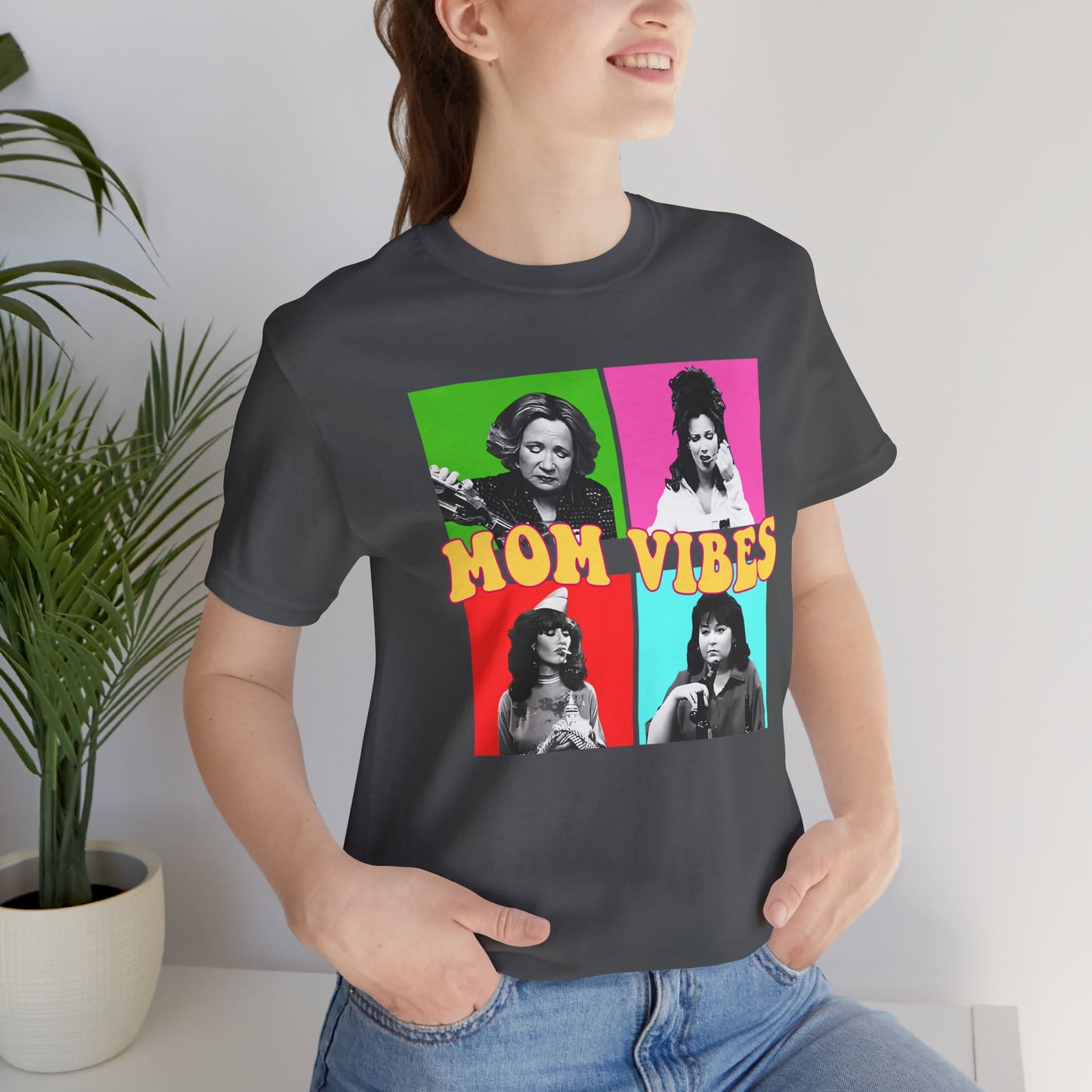 Unisex Jersey Short Sleeve Tee Mom Vibes